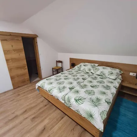 Turisticno - Izletniska Kmetija Zerjav 팜스테이